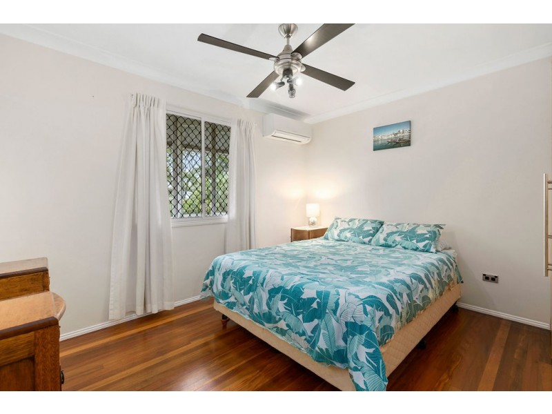 765 ESPLANADE, Lota QLD 4179