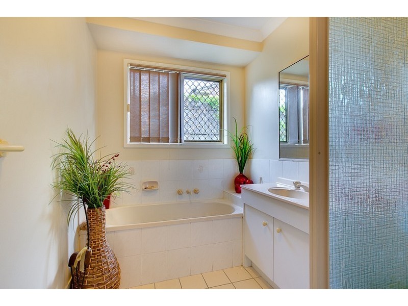 66 Torquay Crescent, Tingalpa QLD 4173