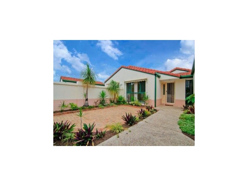 2/139 BAYVIEW STREET, Runaway Bay QLD 4216