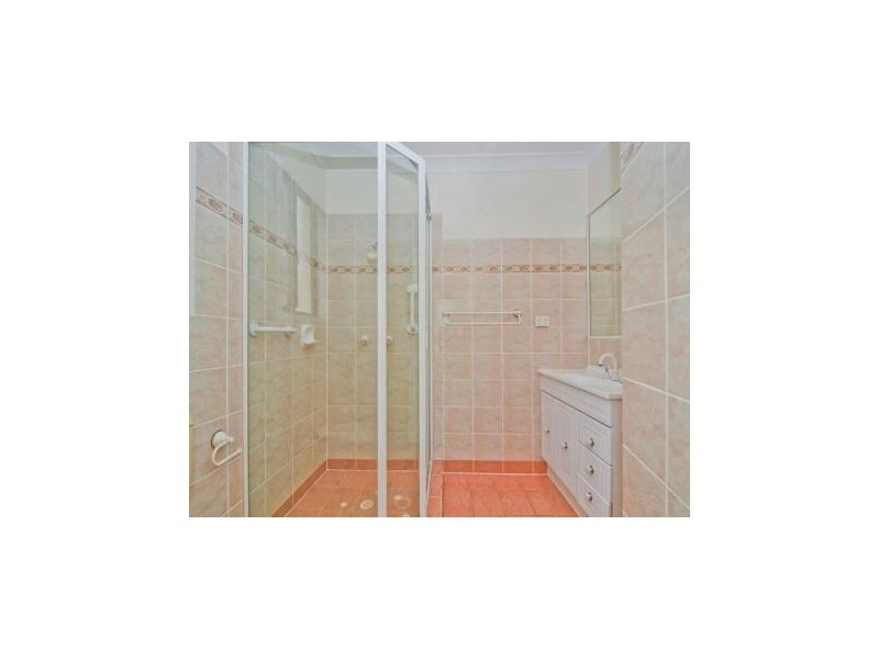 2/139 BAYVIEW STREET, Runaway Bay QLD 4216