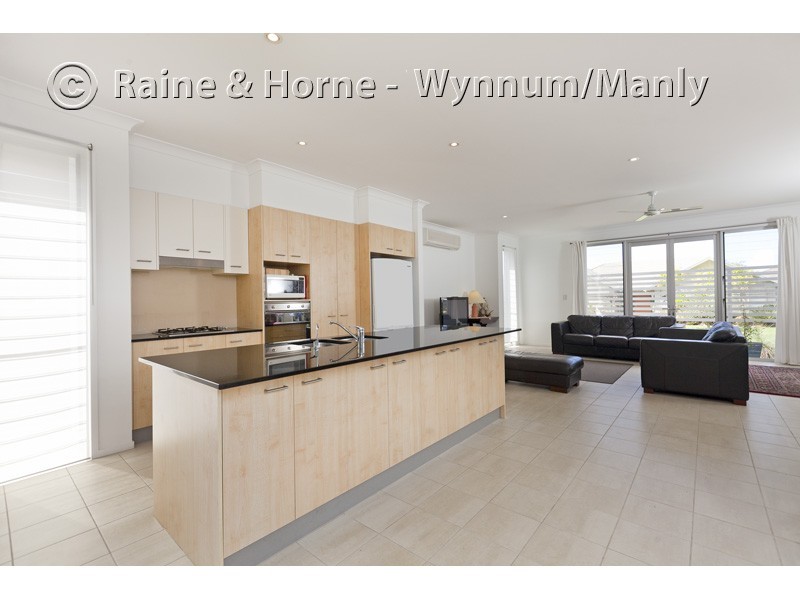 30 Yarra Street, Wakerley QLD 4154