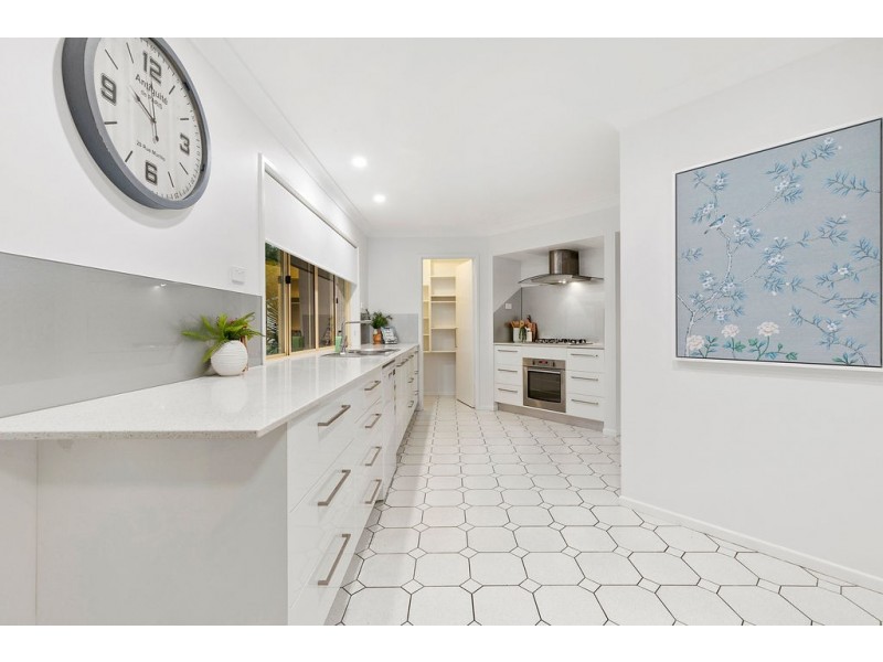 1 Teraglin Street, Manly West QLD 4179