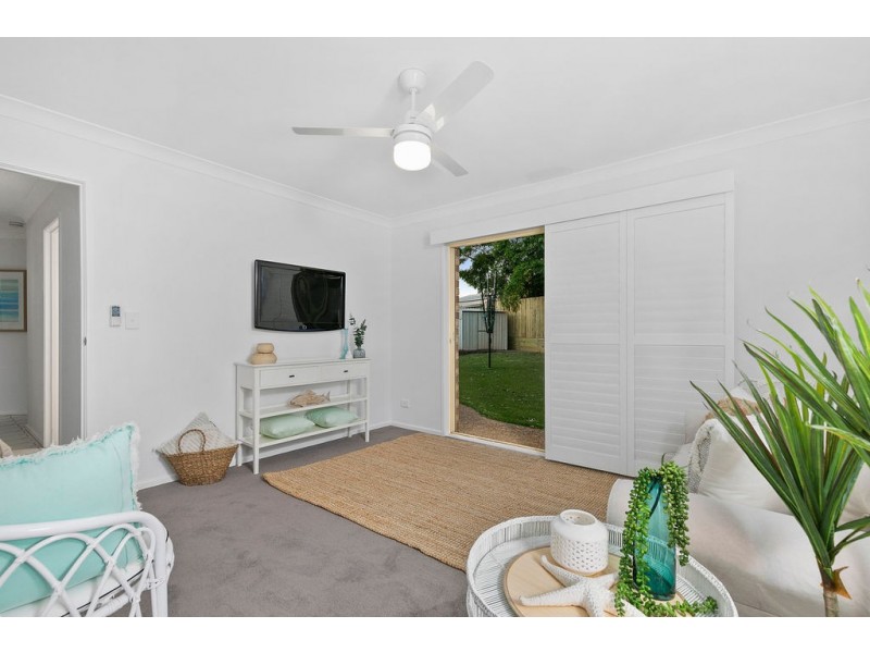 1 Teraglin Street, Manly West QLD 4179