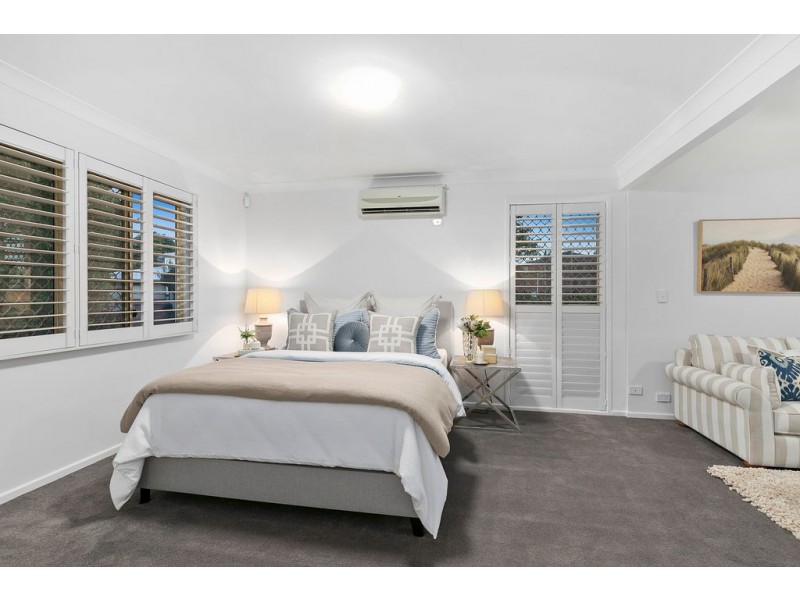 1 Teraglin Street, Manly West QLD 4179