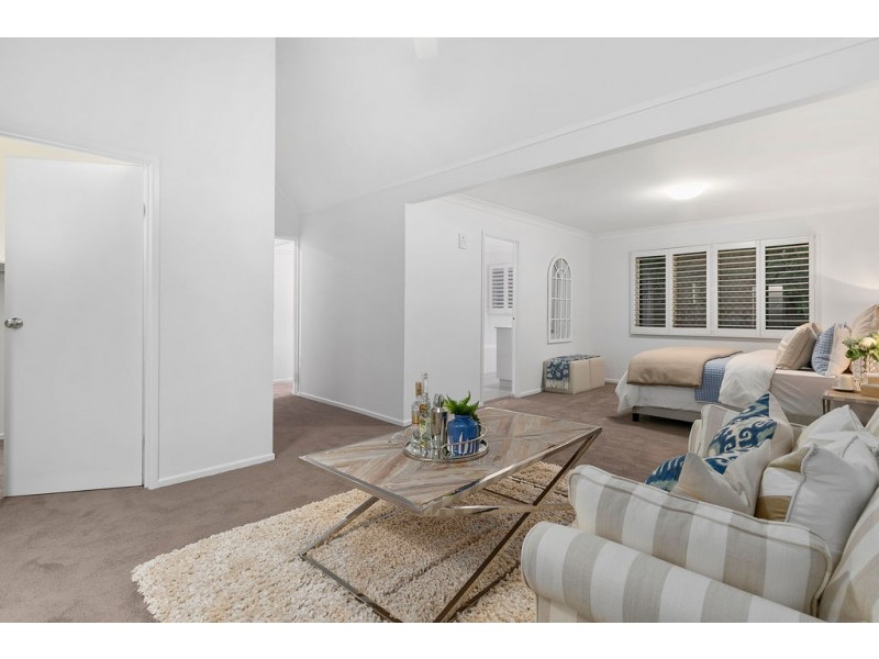 1 Teraglin Street, Manly West QLD 4179