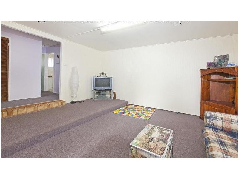 2 Glenjustins Street, Wynnum West QLD 4178