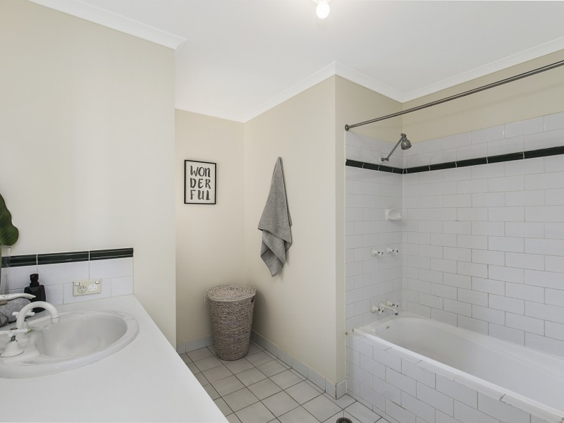 59A CARLTON TERRACE, Wynnum QLD 4178