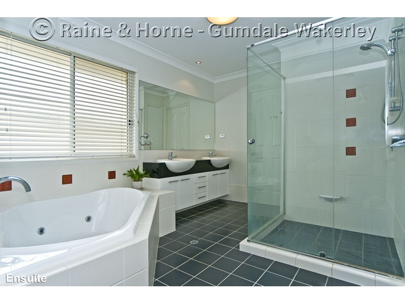 32 John Street, Manly West QLD 4179