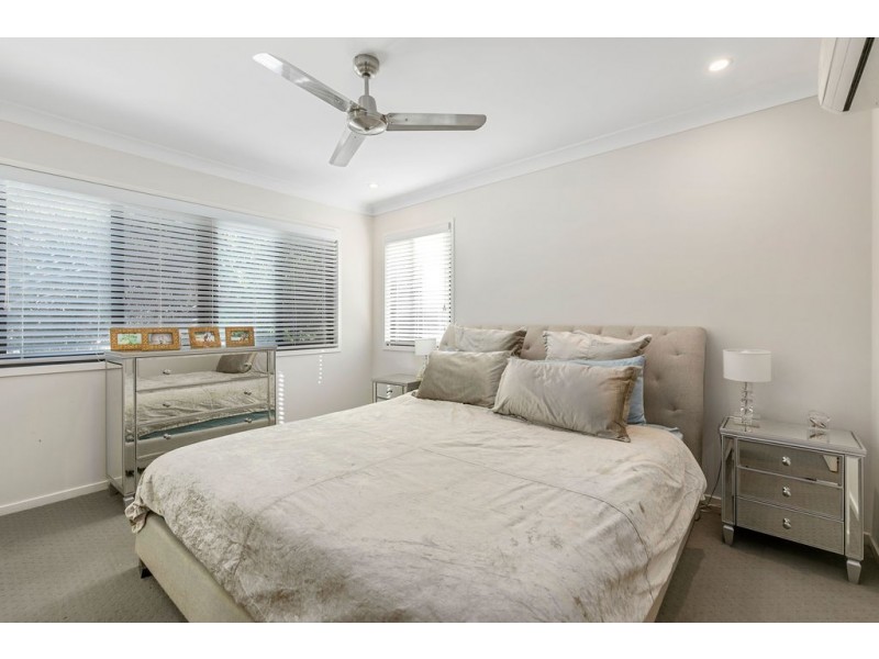 21/15 OASIS CLOSE, Manly West QLD 4179