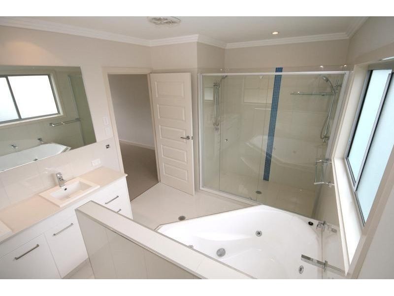 120 Alistair Street, Lota QLD 4179