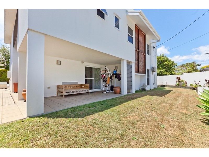 71 Adam Street, Wynnum QLD 4178