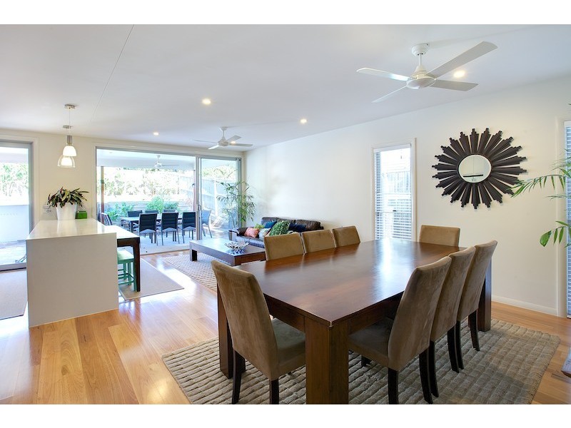 86 Cedar Street, Wynnum QLD 4178