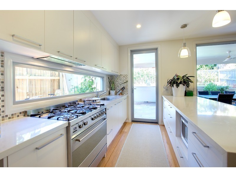 86 Cedar Street, Wynnum QLD 4178