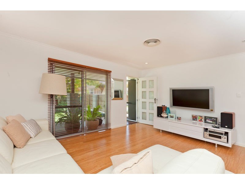 24 Cransten Street, Wynnum QLD 4178