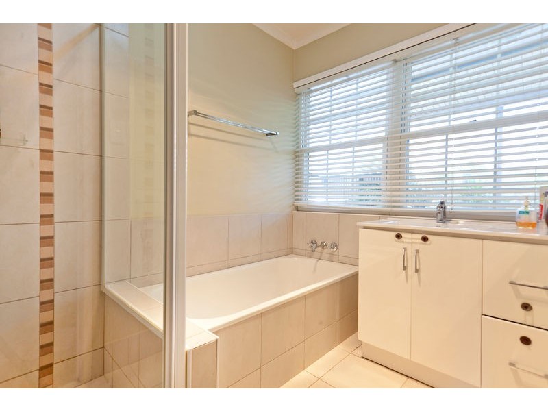 24 Cransten Street, Wynnum QLD 4178