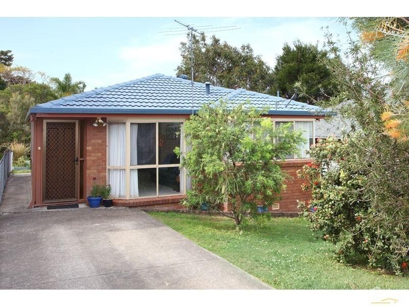 32 Whites Road, Manly QLD 4179