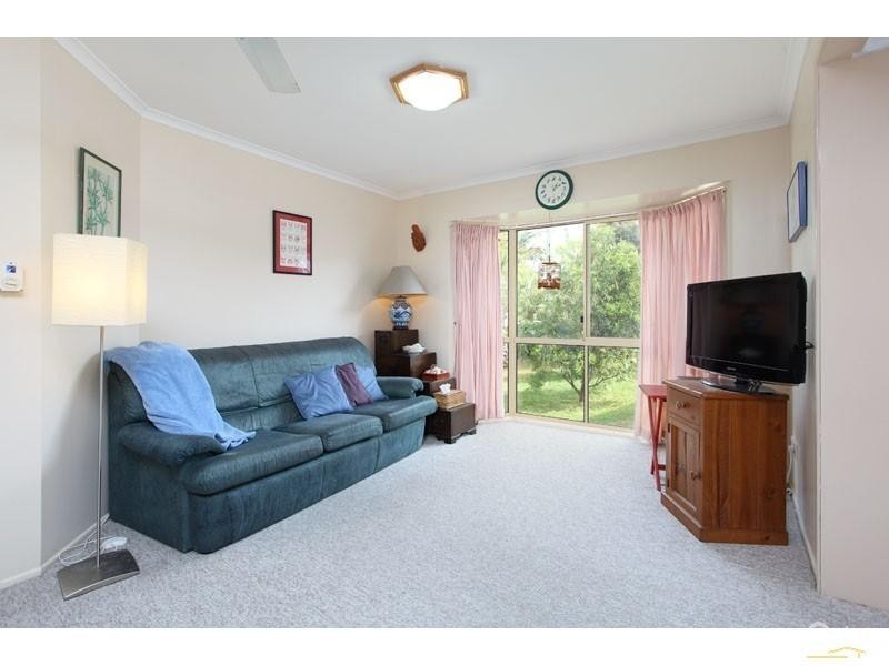 32 Whites Road, Manly QLD 4179