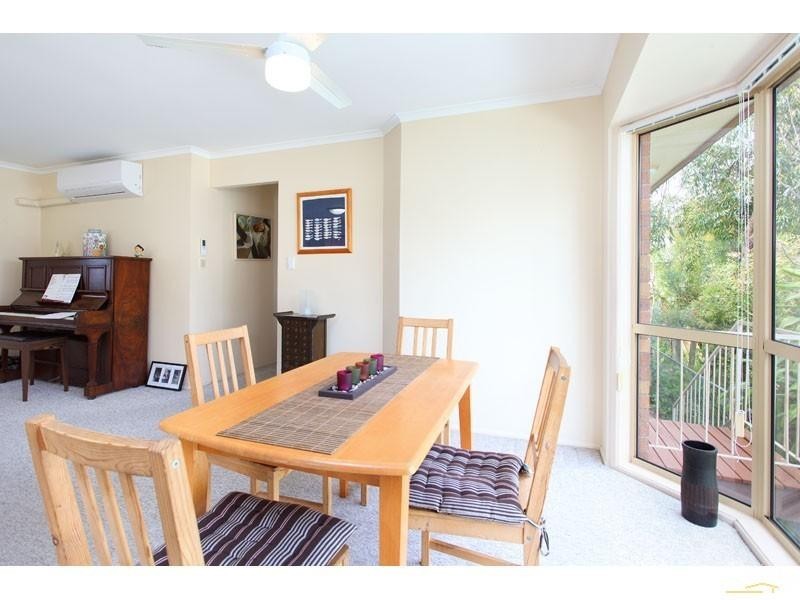 32 Whites Road, Manly QLD 4179