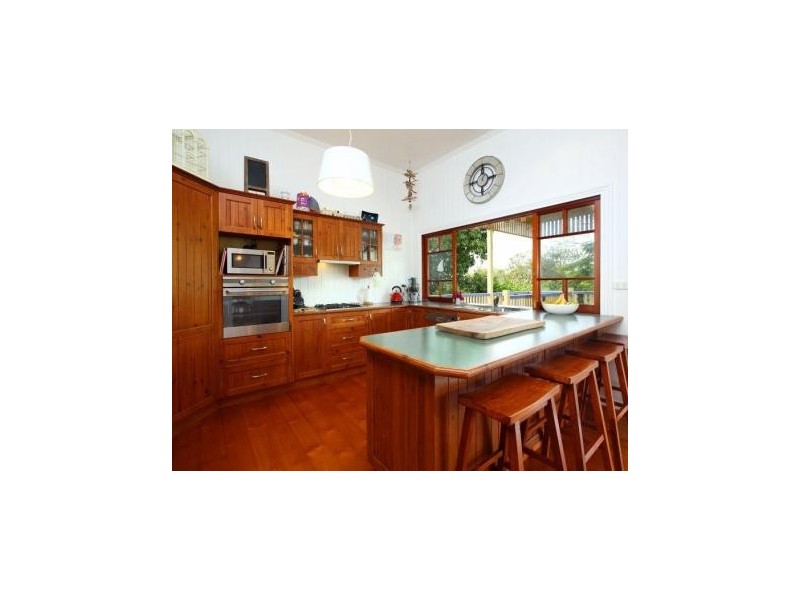 210 Ernest Street, Manly QLD 4179