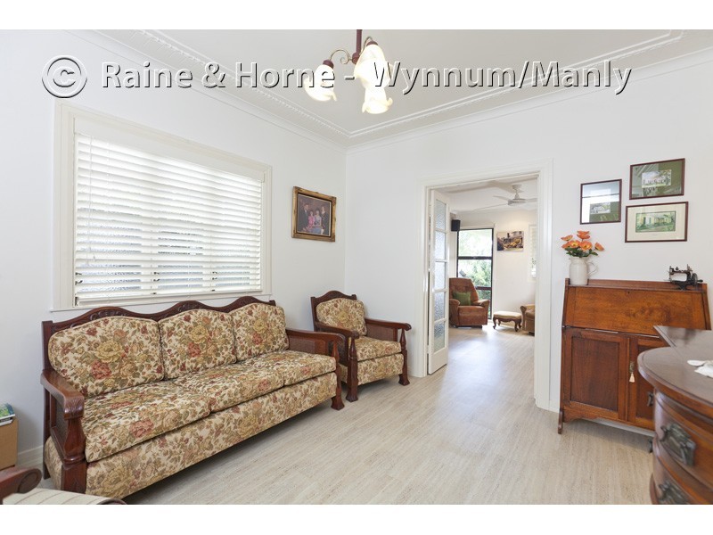 659 Esplanade, Lota QLD 4179