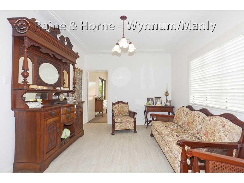 659 Esplanade, Lota QLD 4179