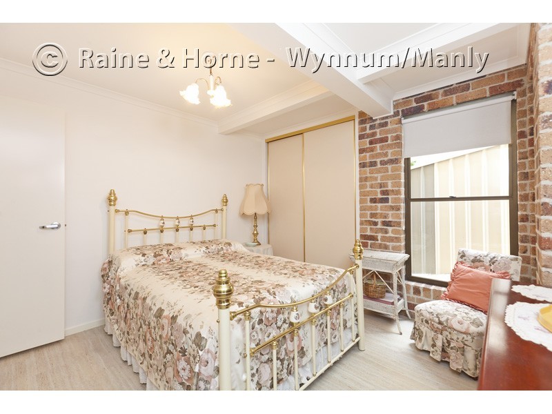 659 Esplanade, Lota QLD 4179