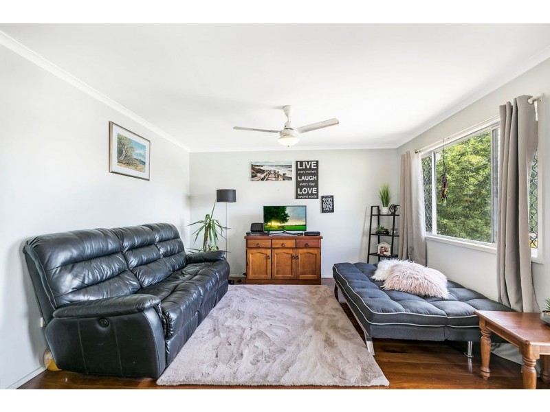 37 Haig Street, Wynnum West QLD 4178