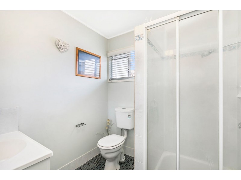 37 Haig Street, Wynnum West QLD 4178