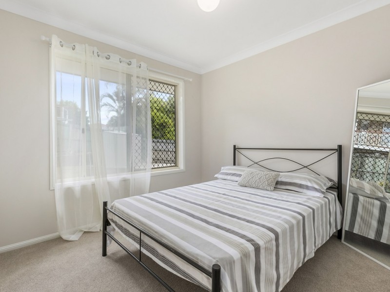 8 SUMMIT STREET, Belmont QLD 4153