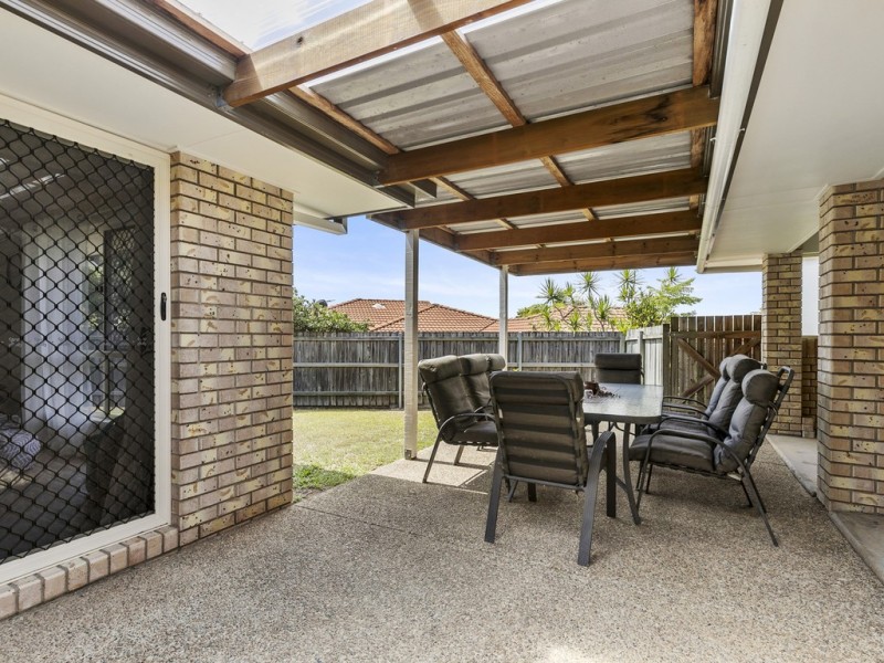 8 SUMMIT STREET, Belmont QLD 4153