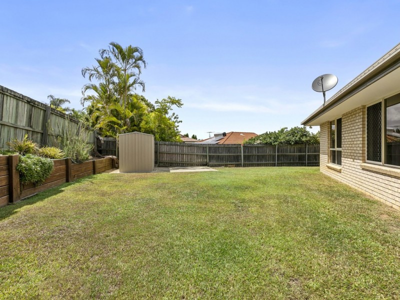 8 SUMMIT STREET, Belmont QLD 4153