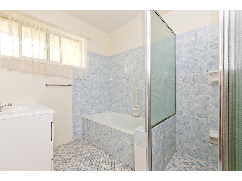5 Penfold Parade, Wynnum QLD 4178