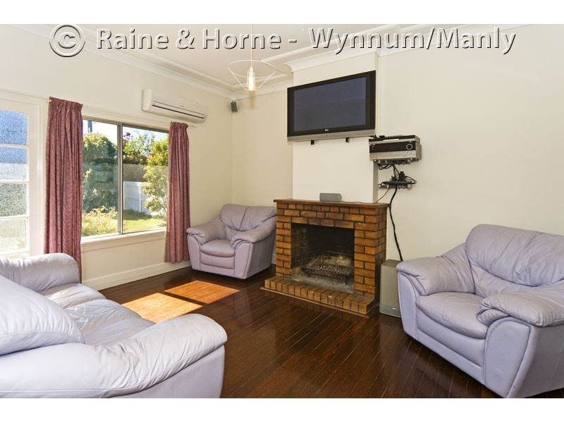 6 Roseberry Parade, Wynnum QLD 4178