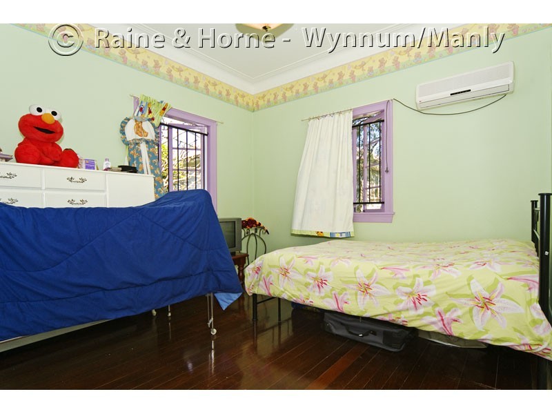 6 Roseberry Parade, Wynnum QLD 4178