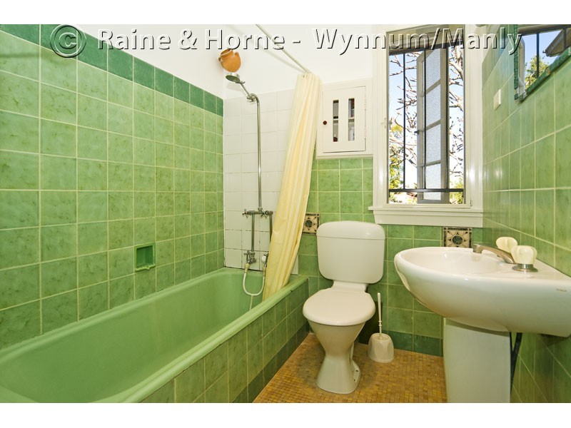 6 Roseberry Parade, Wynnum QLD 4178