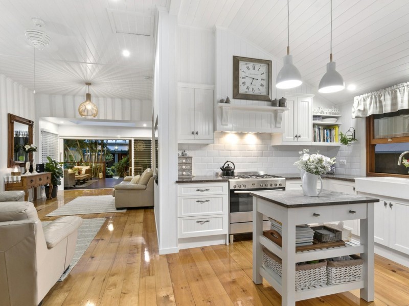 30 IRENE STREET, Wynnum QLD 4178