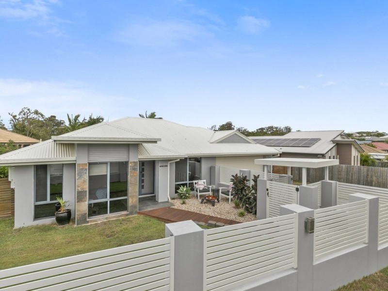 82 EBONY CRESCENT, Redland Bay QLD 4165