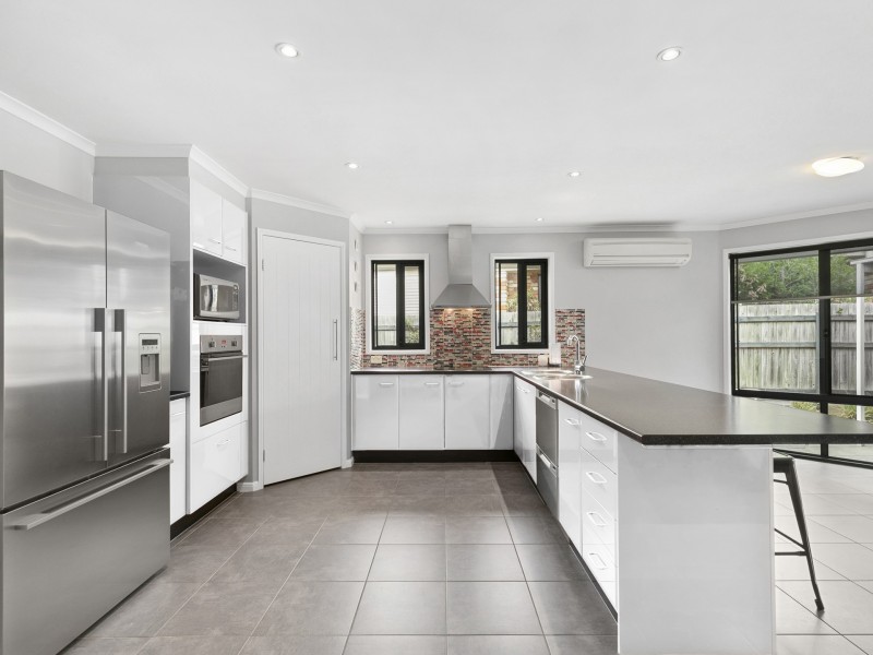 82 EBONY CRESCENT, Redland Bay QLD 4165