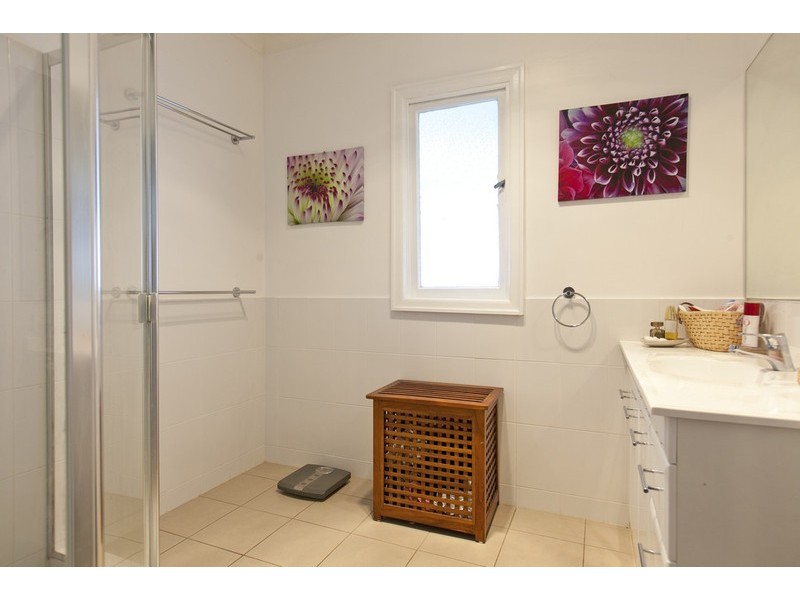 115 Oceana Tce, Manly QLD 4179