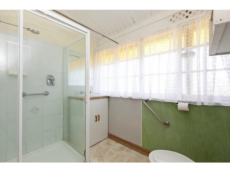 146 Carlton Terrace, Manly QLD 4179