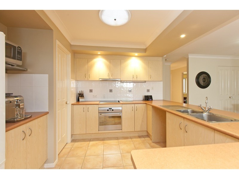 143 Petersen Street, Wynnum QLD 4178