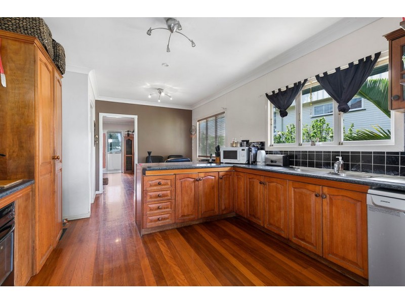 33 TULKARA STREET, Manly West QLD 4179