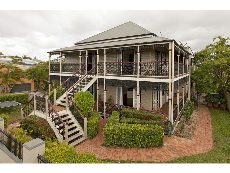 35 Arnold Street, Manly QLD 4179