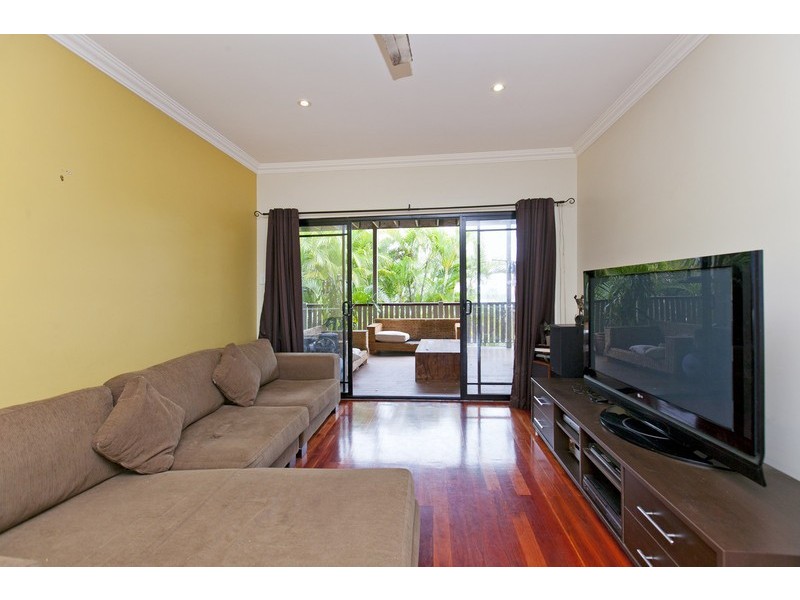 35 Arnold Street, Manly QLD 4179