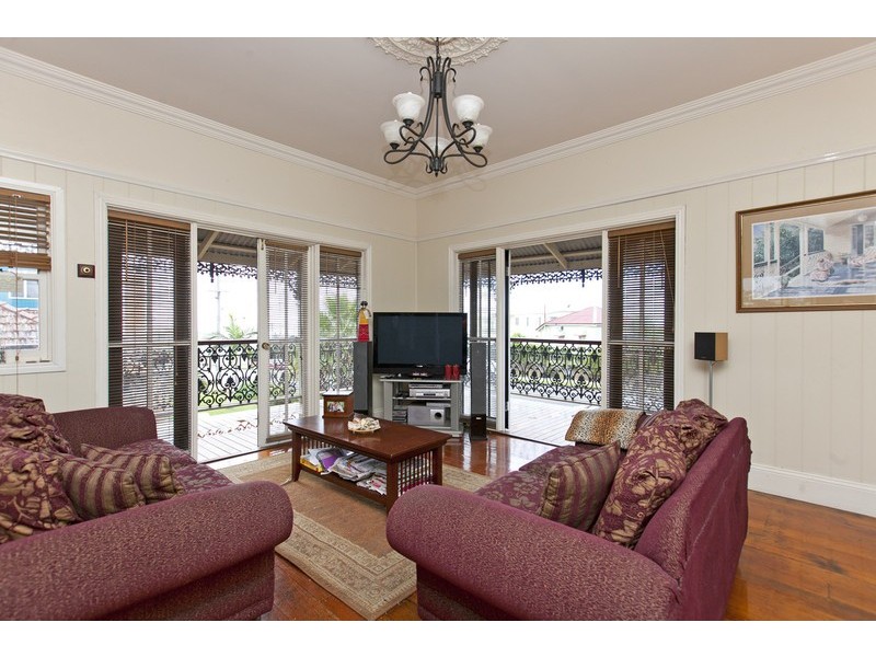 35 Arnold Street, Manly QLD 4179