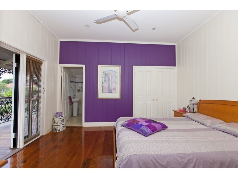 35 Arnold Street, Manly QLD 4179