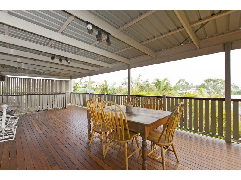 35 Arnold Street, Manly QLD 4179