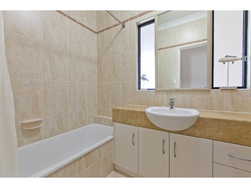 685 Esplanade, Lota QLD 4179