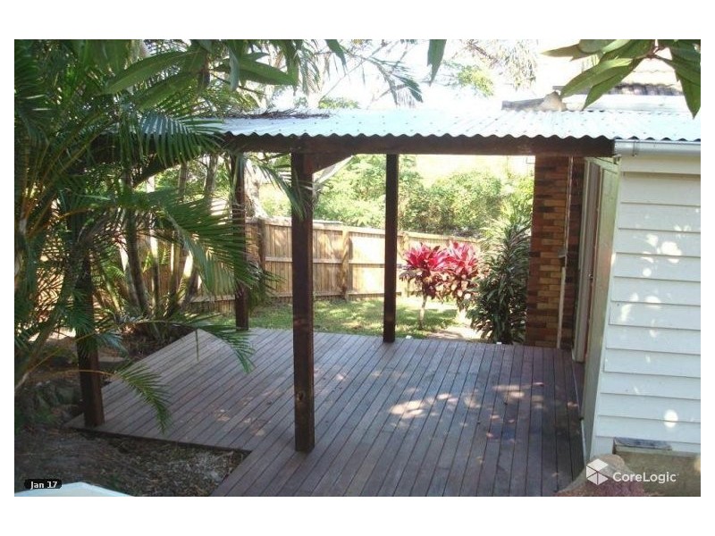31 RAEBURN STREET, Manly QLD 4179