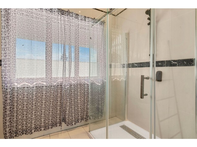 12 CARBETHON STREET, Manly QLD 4179